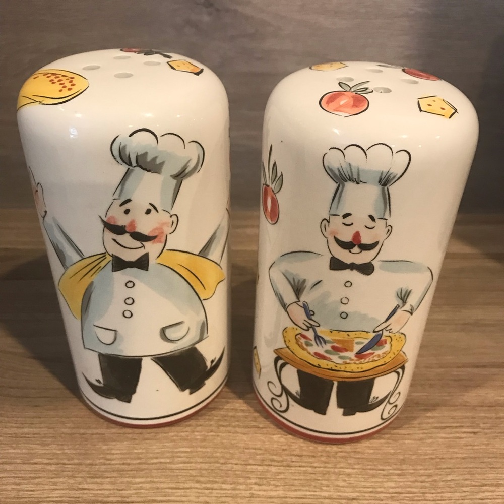 Italian Pizza Chef Large Parmesan & Hot Red Pepper Shakers 6 Inches